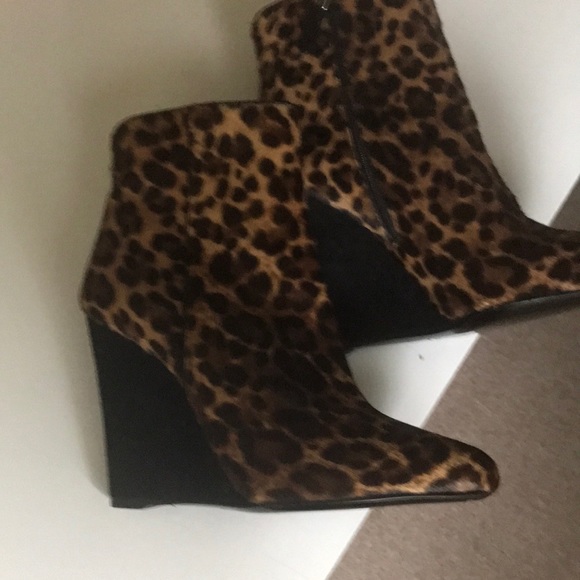 Prada booties - Picture 2 of 3